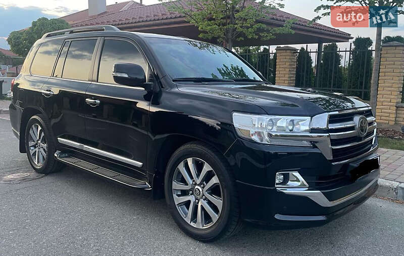 Внедорожник / Кроссовер Toyota Land Cruiser 2019 в Киеве