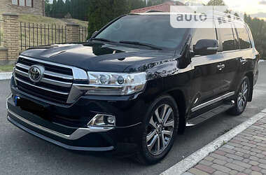 Внедорожник / Кроссовер Toyota Land Cruiser 2019 в Киеве