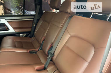 Позашляховик / Кросовер Toyota Land Cruiser 2017 в 