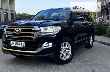 Внедорожник / Кроссовер Toyota Land Cruiser 2019 в 