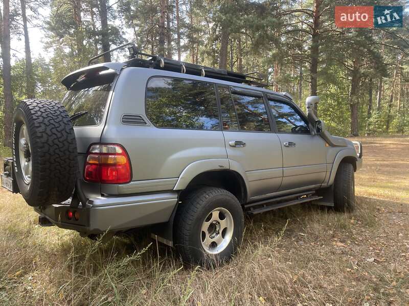 Позашляховик / Кросовер Toyota Land Cruiser 1998 в Києві