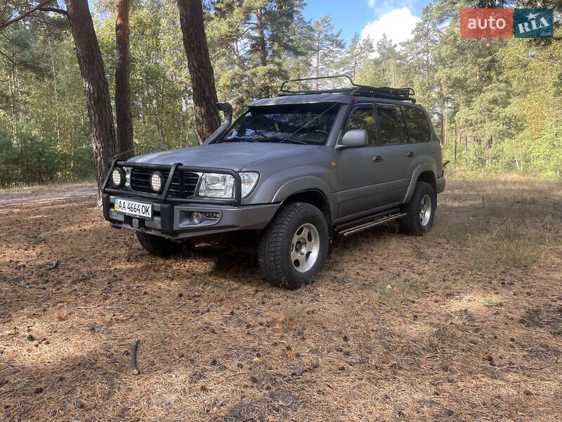 Позашляховик / Кросовер Toyota Land Cruiser 1998 в Києві