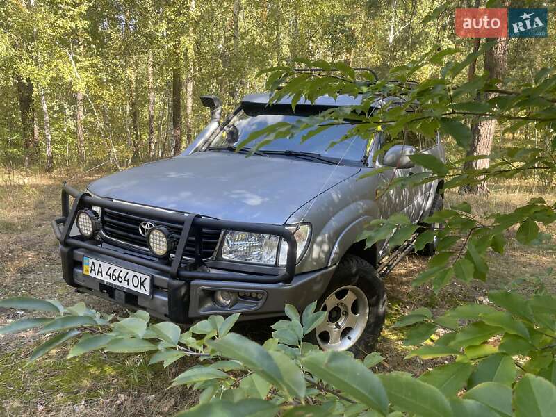 Позашляховик / Кросовер Toyota Land Cruiser 1998 в Києві