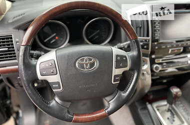 Внедорожник / Кроссовер Toyota Land Cruiser 2014 в Нежине