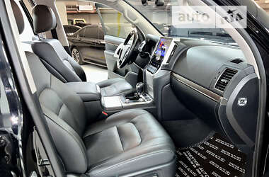 Внедорожник / Кроссовер Toyota Land Cruiser 2019 в 
