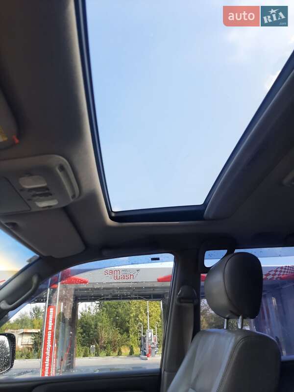 Внедорожник / Кроссовер Toyota Land Cruiser 2003 в Тернополе