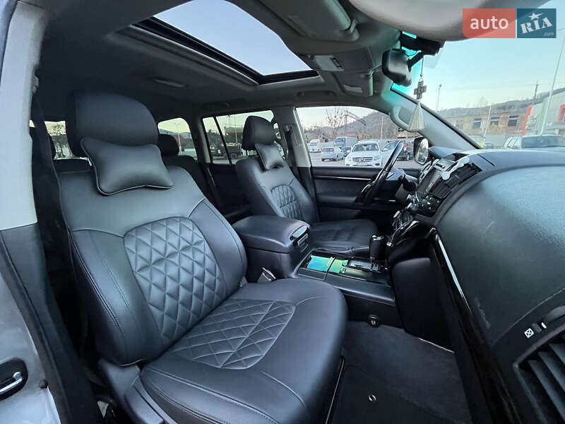 Позашляховик / Кросовер Toyota Land Cruiser 2008 в Сваляві