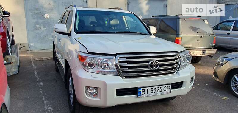 Внедорожник / Кроссовер Toyota Land Cruiser 2013 в Херсоне