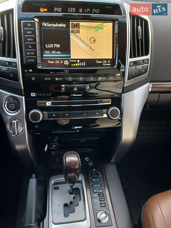 Внедорожник / Кроссовер Toyota Land Cruiser 2015 в Черновцах