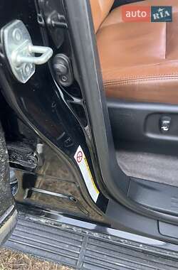 Внедорожник / Кроссовер Toyota Land Cruiser 2014 в 