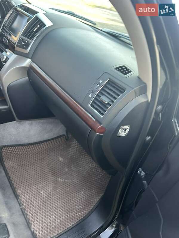 Внедорожник / Кроссовер Toyota Land Cruiser 2014 в Киеве фото 30 Внедорожник / Кроссовер Toyota Land Cruiser 2014 в Киеве