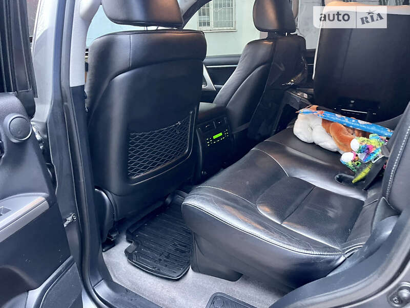 Внедорожник / Кроссовер Toyota Land Cruiser 2012 в Каменском фото 31 Внедорожник / Кроссовер Toyota Land Cruiser 2012 в Каменском