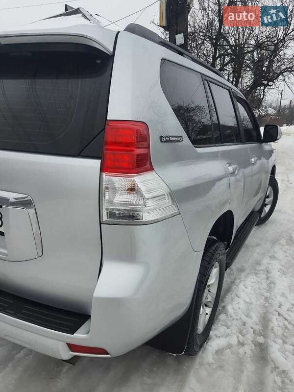 Позашляховик / Кросовер Toyota Land Cruiser 2012 в Сумах