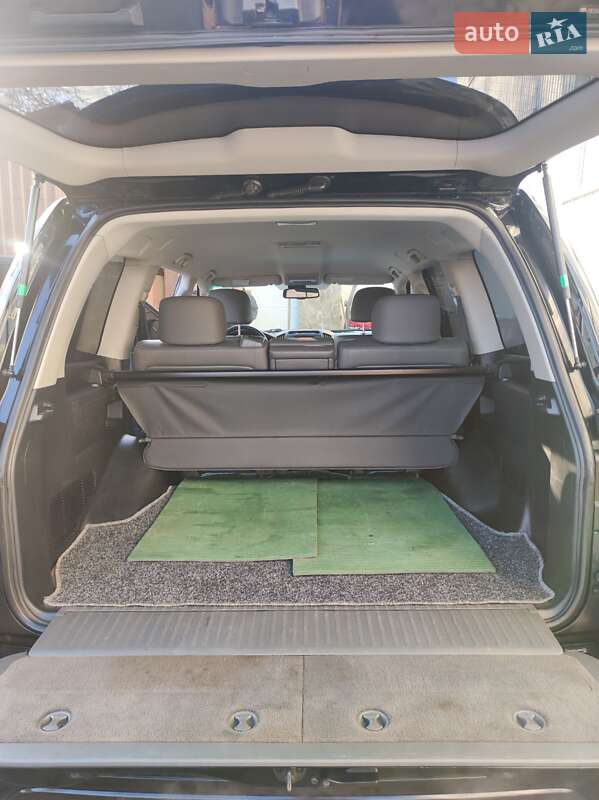 Внедорожник / Кроссовер Toyota Land Cruiser 2011 в Лубнах