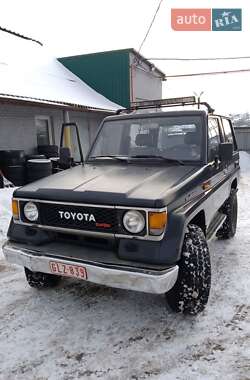 Позашляховик / Кросовер Toyota Land Cruiser 1990 в Дніпрі