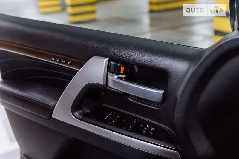 Позашляховик / Кросовер Toyota Land Cruiser 2020 в Вінниці фото 13 Позашляховик / Кросовер Toyota Land Cruiser 2020 в Вінниці
