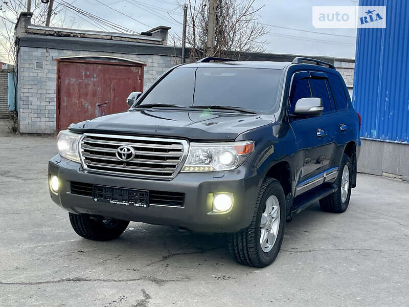 Внедорожник / Кроссовер Toyota Land Cruiser 2012 в Каменском