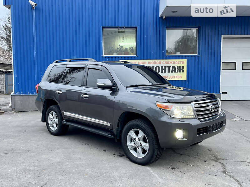 Внедорожник / Кроссовер Toyota Land Cruiser 2012 в Каменском