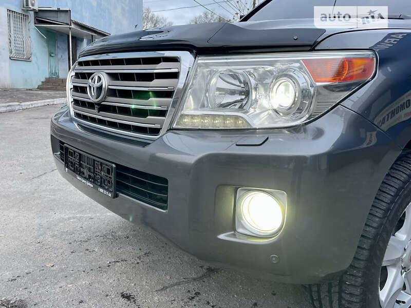 Внедорожник / Кроссовер Toyota Land Cruiser 2012 в Каменском