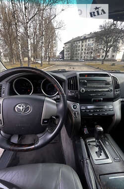 Внедорожник / Кроссовер Toyota Land Cruiser 2008 в Николаевке