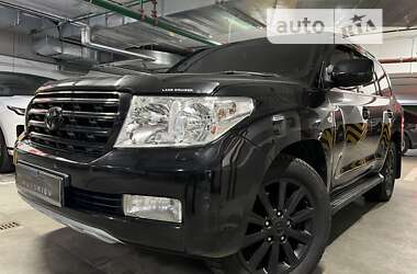 Внедорожник / Кроссовер Toyota Land Cruiser 2011 в Киеве