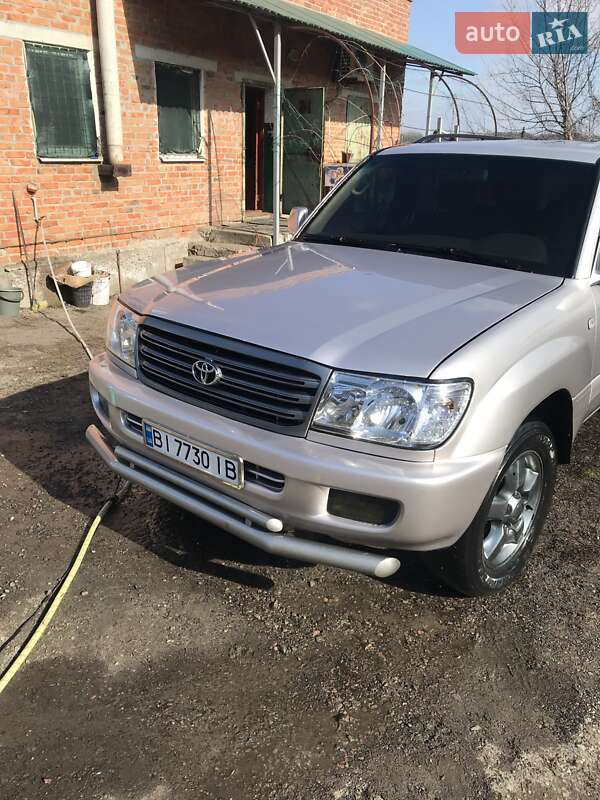 Позашляховик / Кросовер Toyota Land Cruiser 2001 в Кобеляках