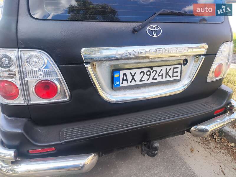 Внедорожник / Кроссовер Toyota Land Cruiser 2001 в Харькове