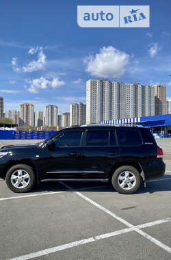 Внедорожник / Кроссовер Toyota Land Cruiser 2011 в Киеве