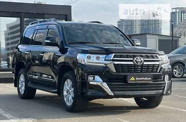 Внедорожник / Кроссовер Toyota Land Cruiser 2018 в Киеве