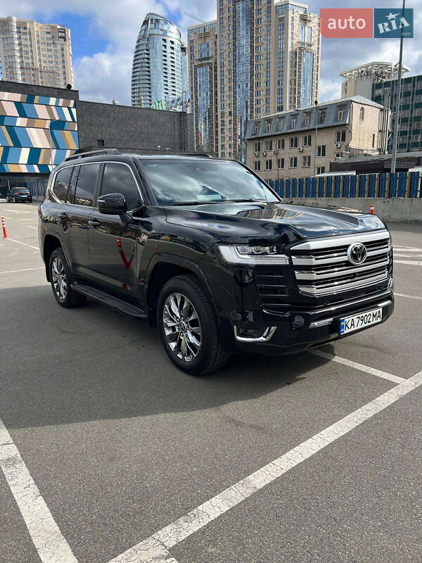 Внедорожник / Кроссовер Toyota Land Cruiser 2021 в Киеве