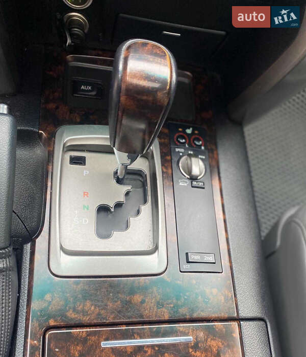 Внедорожник / Кроссовер Toyota Land Cruiser 2008 в Николаеве