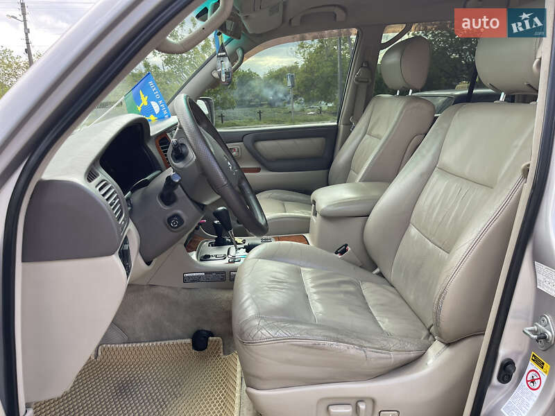 Внедорожник / Кроссовер Toyota Land Cruiser 2003 в Шполе