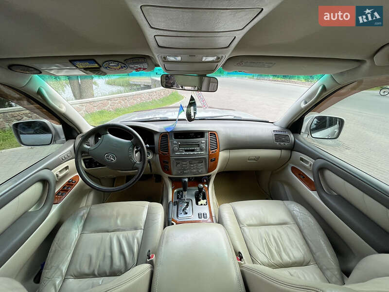 Внедорожник / Кроссовер Toyota Land Cruiser 2003 в Шполе