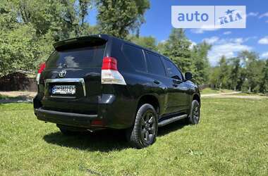 Внедорожник / Кроссовер Toyota Land Cruiser 2010 в Днепре