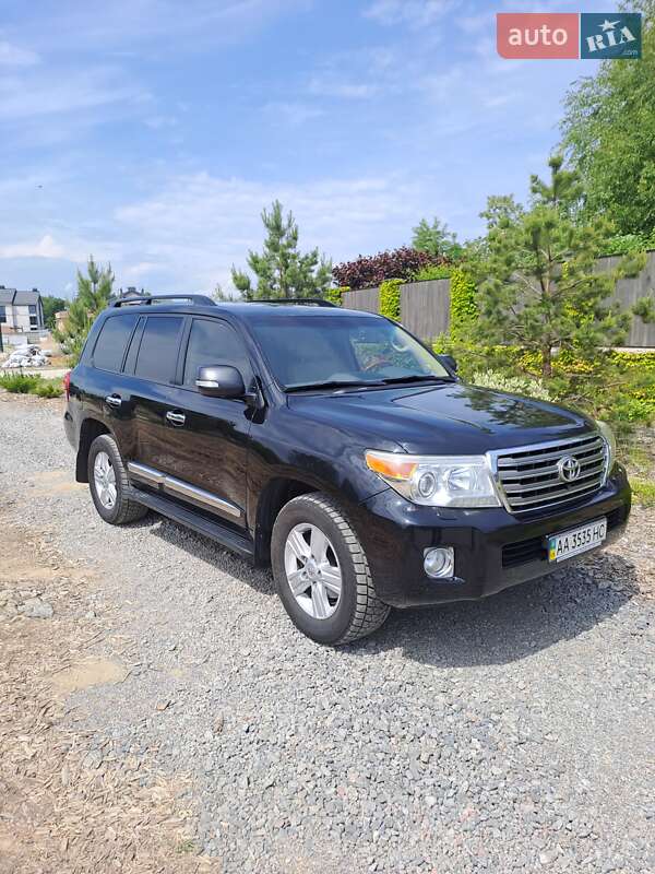 Toyota Land Cruiser 2012