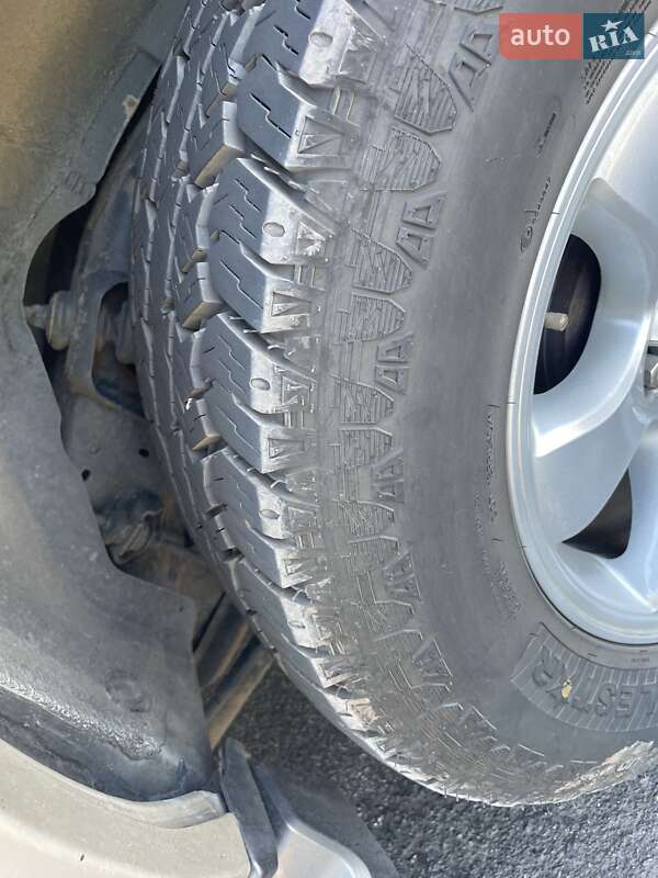 Позашляховик / Кросовер Toyota Land Cruiser 2006 в Кривому Розі