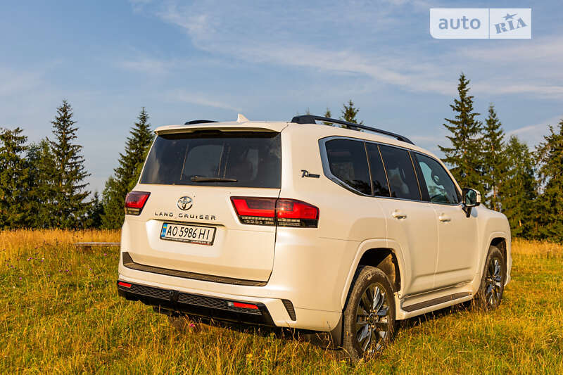 Внедорожник / Кроссовер Toyota Land Cruiser 2021 в Полянице