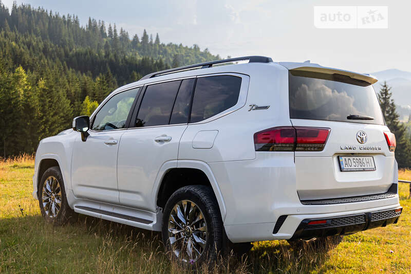 Внедорожник / Кроссовер Toyota Land Cruiser 2021 в Полянице