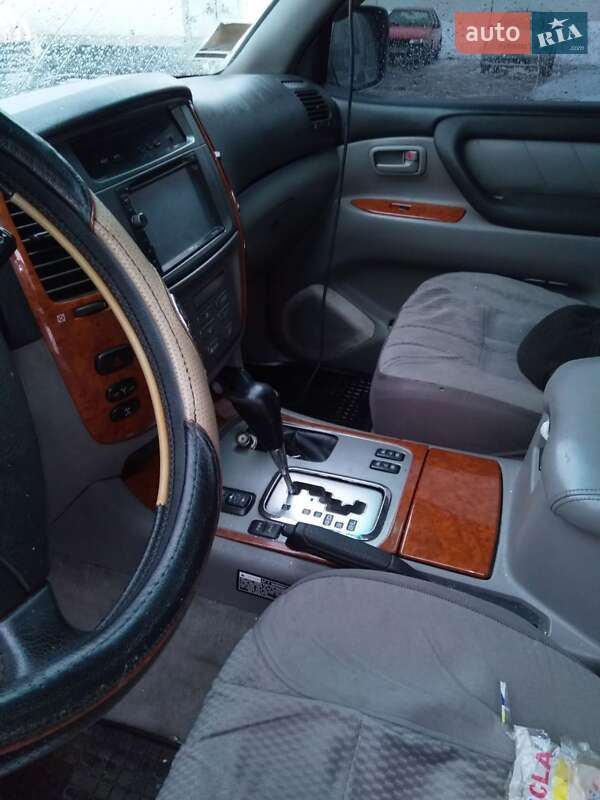 Внедорожник / Кроссовер Toyota Land Cruiser 2003 в Киеве фото 3 Внедорожник / Кроссовер Toyota Land Cruiser 2003 в Киеве