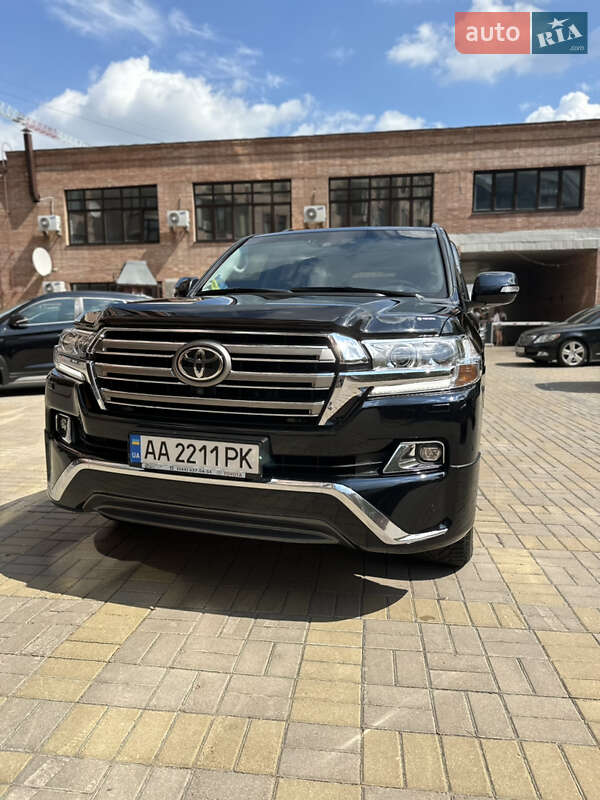 Внедорожник / Кроссовер Toyota Land Cruiser 2016 в Киеве
