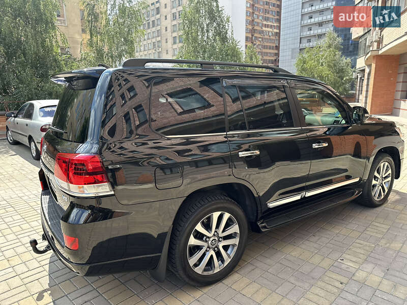 Внедорожник / Кроссовер Toyota Land Cruiser 2016 в Киеве
