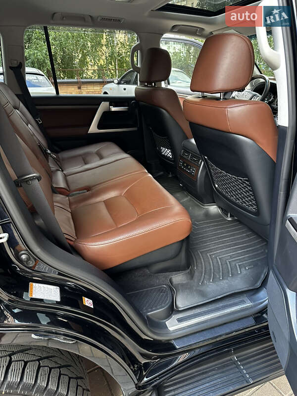 Внедорожник / Кроссовер Toyota Land Cruiser 2016 в Киеве
