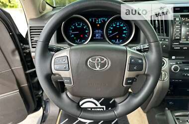 Внедорожник / Кроссовер Toyota Land Cruiser 2008 в 