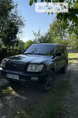 Позашляховик / Кросовер Toyota Land Cruiser 2003 в Ужгороді