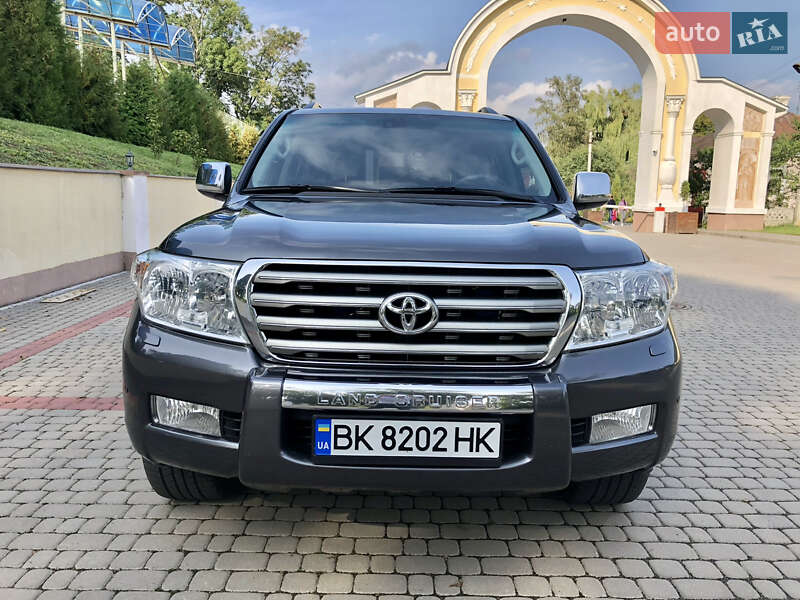 Внедорожник / Кроссовер Toyota Land Cruiser 2008 в Остроге фото 3 Внедорожник / Кроссовер Toyota Land Cruiser 2008 в Остроге