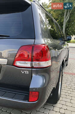 Внедорожник / Кроссовер Toyota Land Cruiser 2008 в Остроге