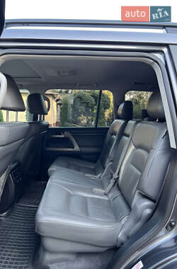 Внедорожник / Кроссовер Toyota Land Cruiser 2008 в Остроге