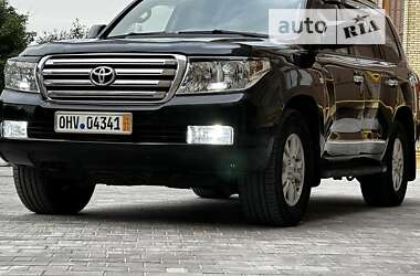 Позашляховик / Кросовер Toyota Land Cruiser 2010 в Тернополі