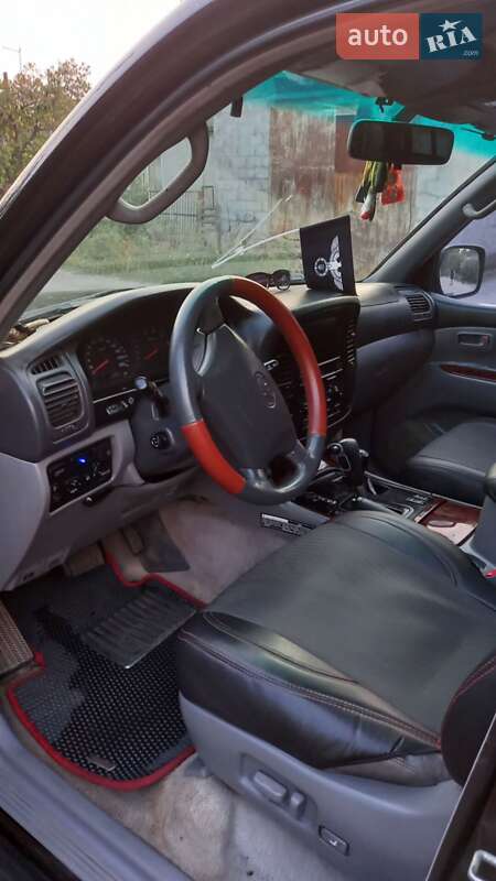 Внедорожник / Кроссовер Toyota Land Cruiser 2001 в Запорожье