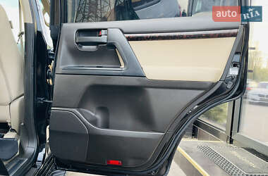 Внедорожник / Кроссовер Toyota Land Cruiser 2008 в 